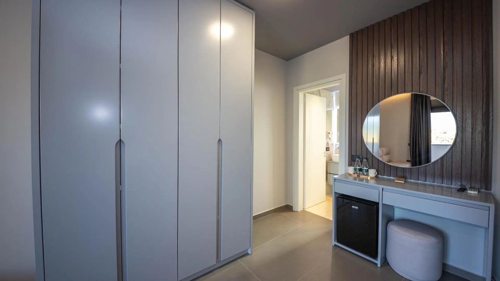 Hotel Lake View Rooms Ksamil