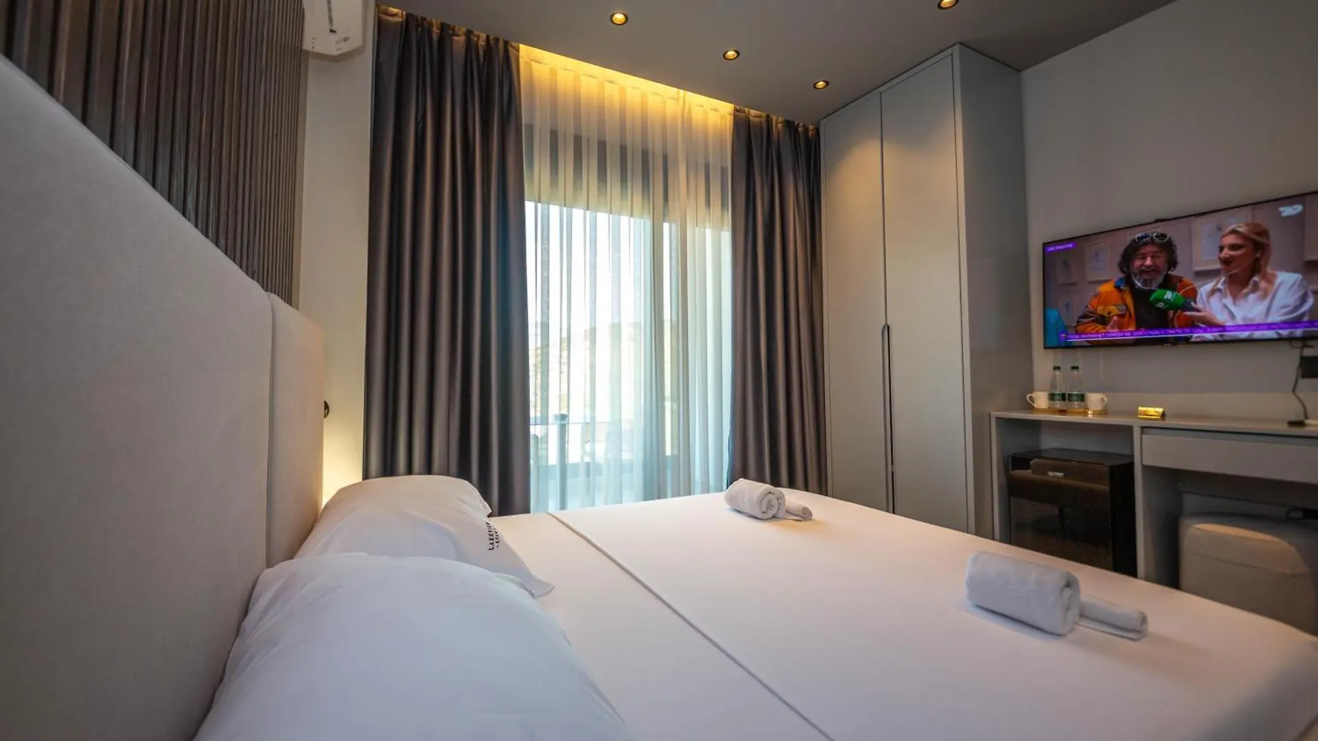 Hotel Lake View Rooms Ksamil