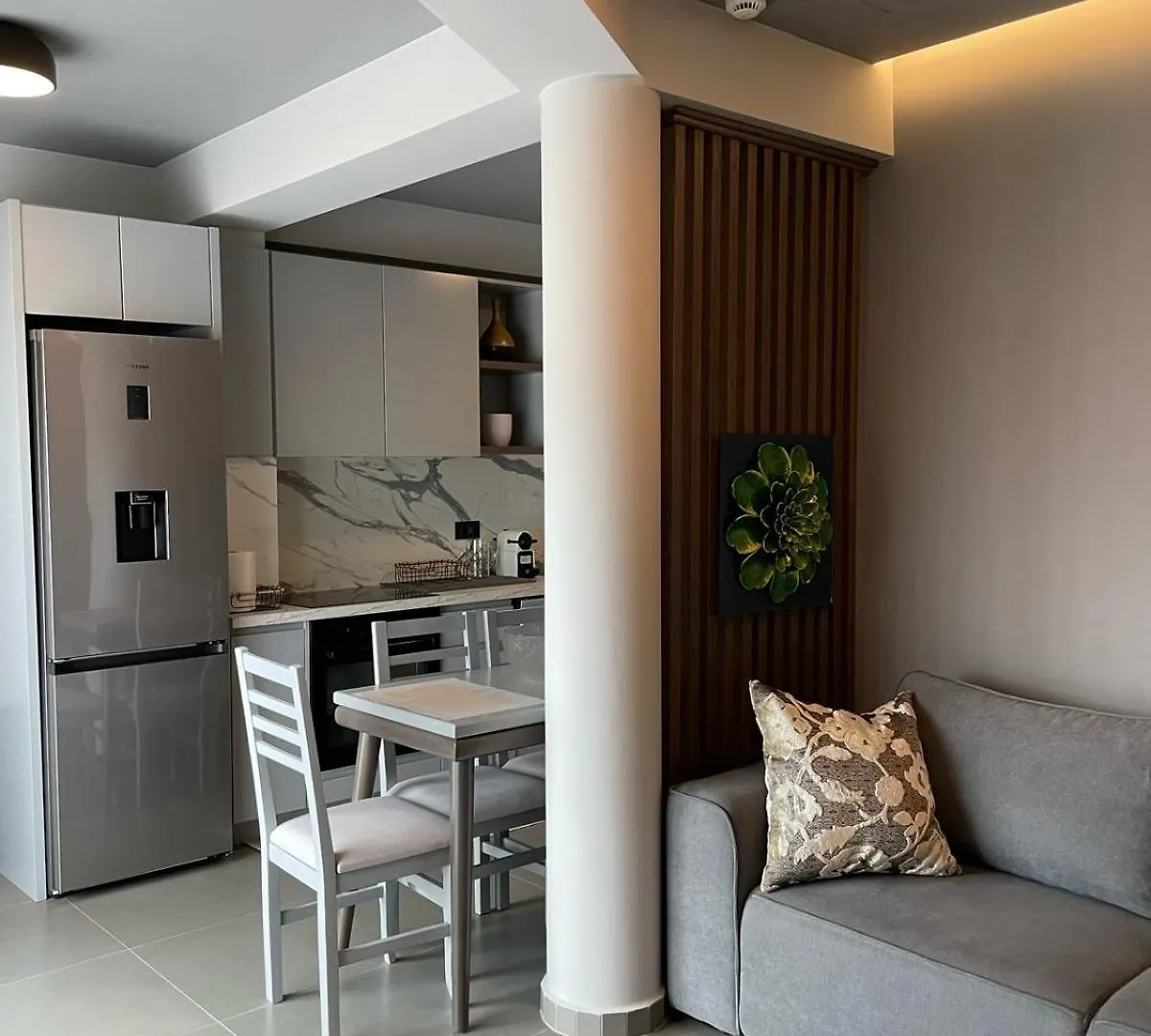 Hotel Lake View Rooms Ksamil